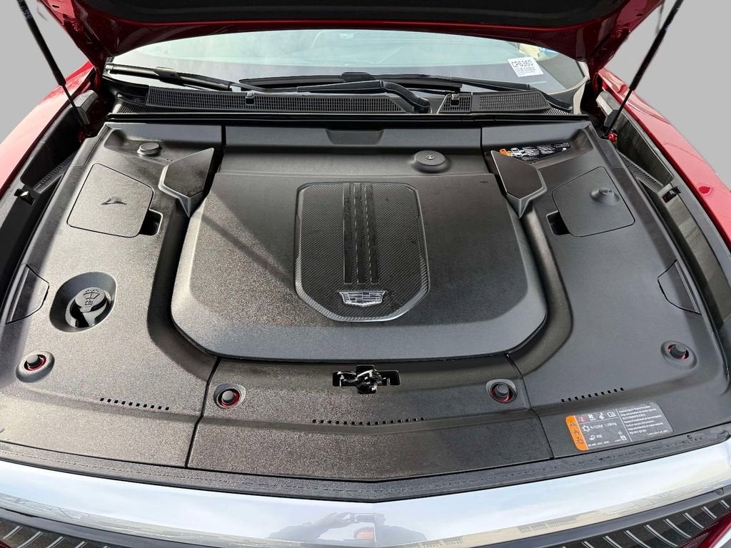 2024 Cadillac LYRIQ Luxury 3