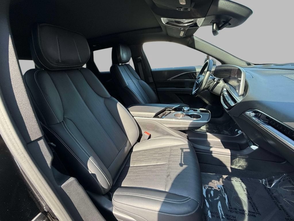 2024 Cadillac LYRIQ Sport 1