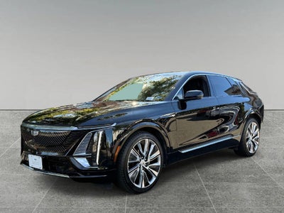 2025 Cadillac LYRIQ Luxury 3