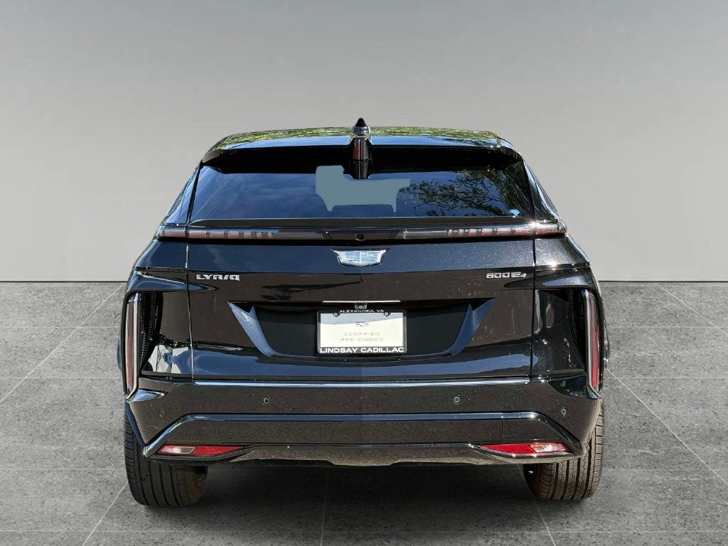 2025 Cadillac LYRIQ Luxury 3