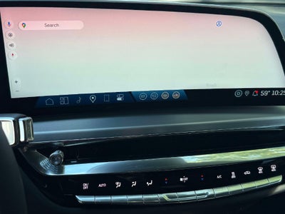 2025 Cadillac LYRIQ Luxury 3