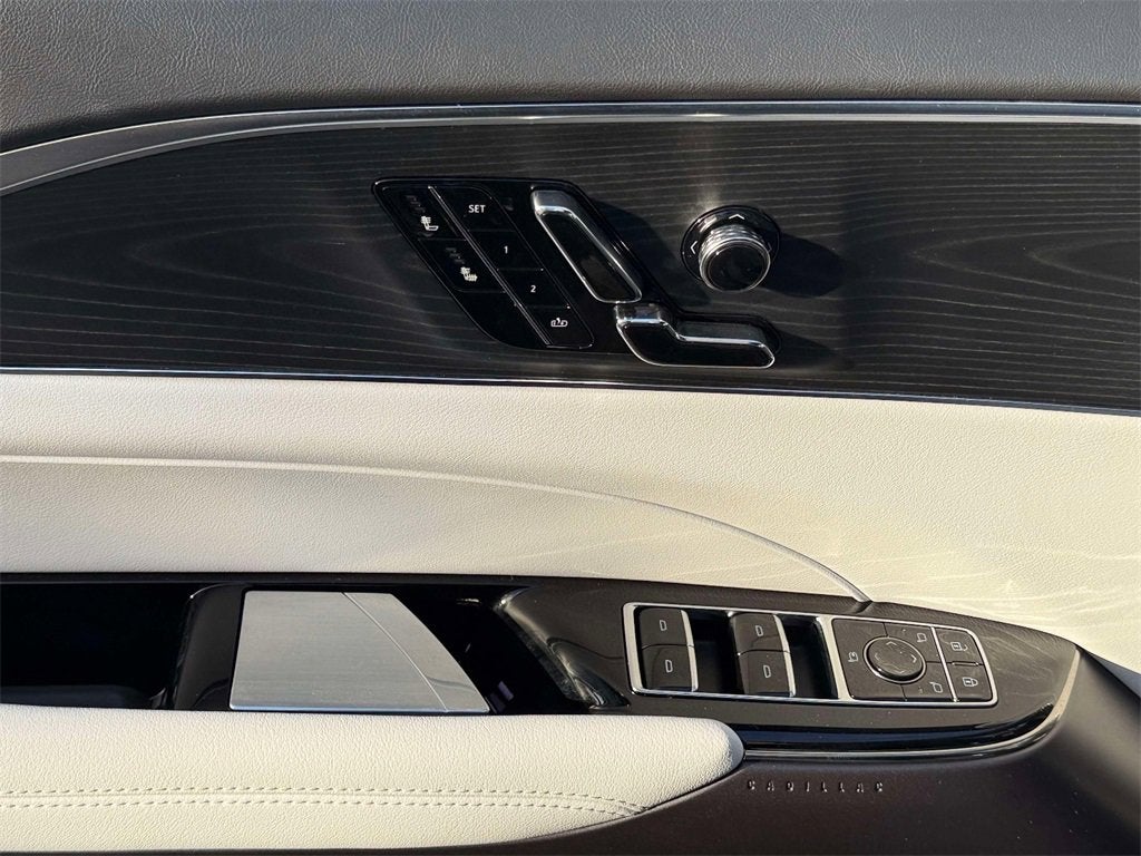 2025 Cadillac LYRIQ Sport 1