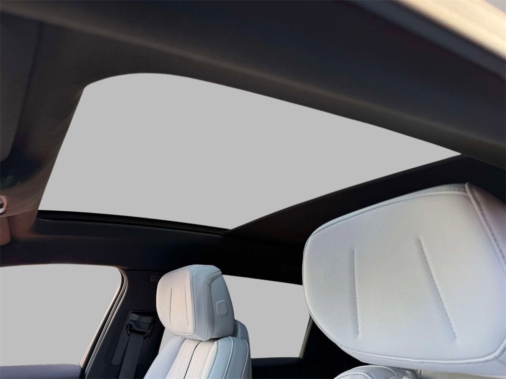 2025 Cadillac LYRIQ Sport 1