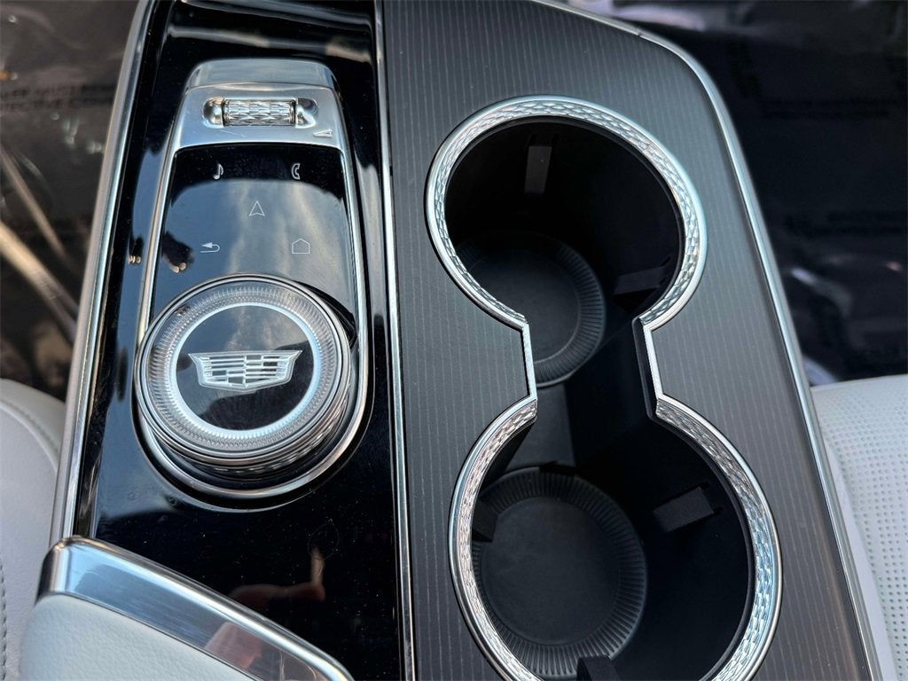 2025 Cadillac LYRIQ Sport 1