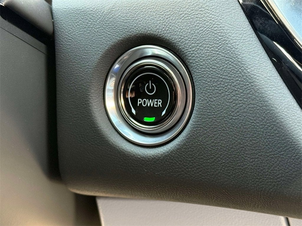 2025 Cadillac LYRIQ Sport 1