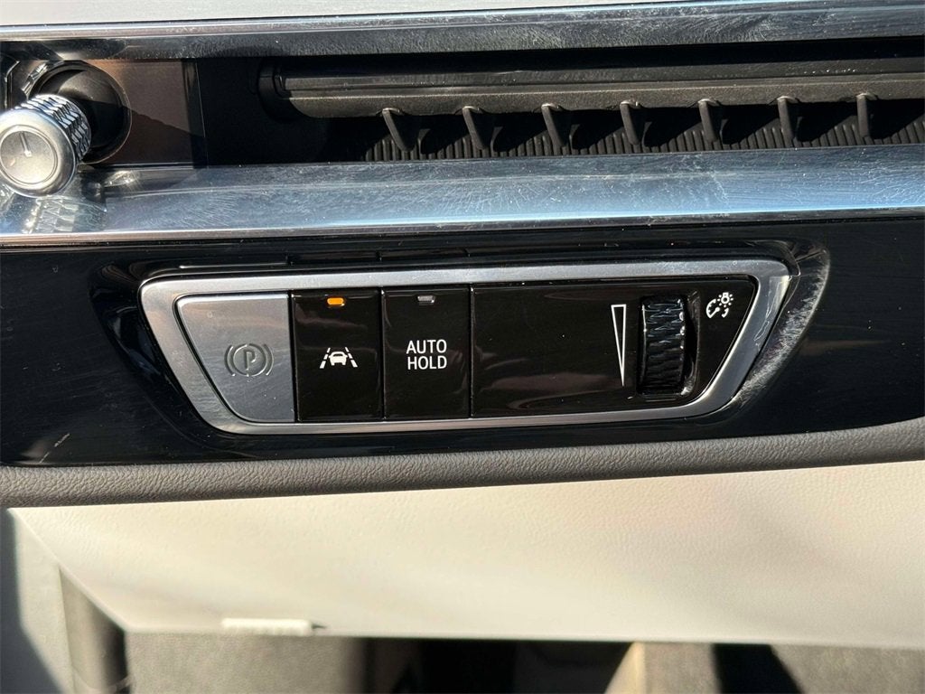 2025 Cadillac LYRIQ Sport 1