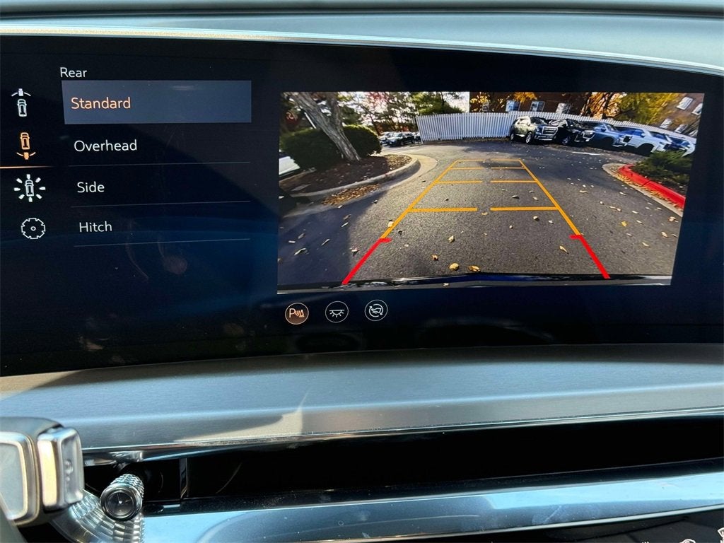 2025 Cadillac LYRIQ Sport 1