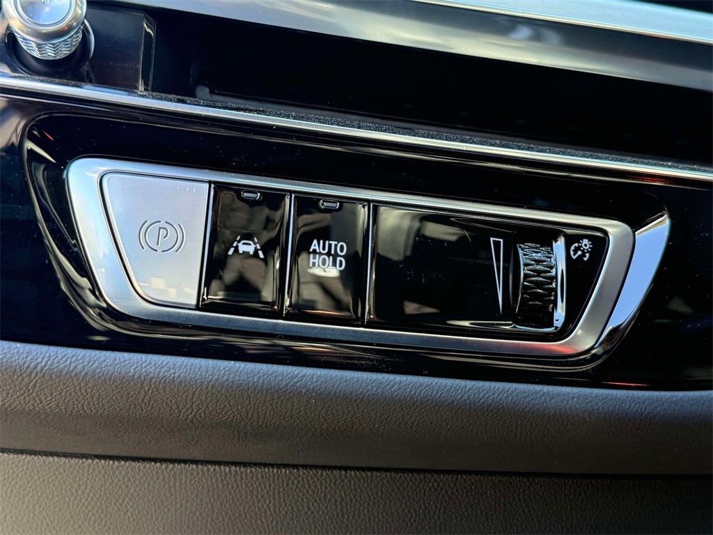 2024 Cadillac LYRIQ Sport 2