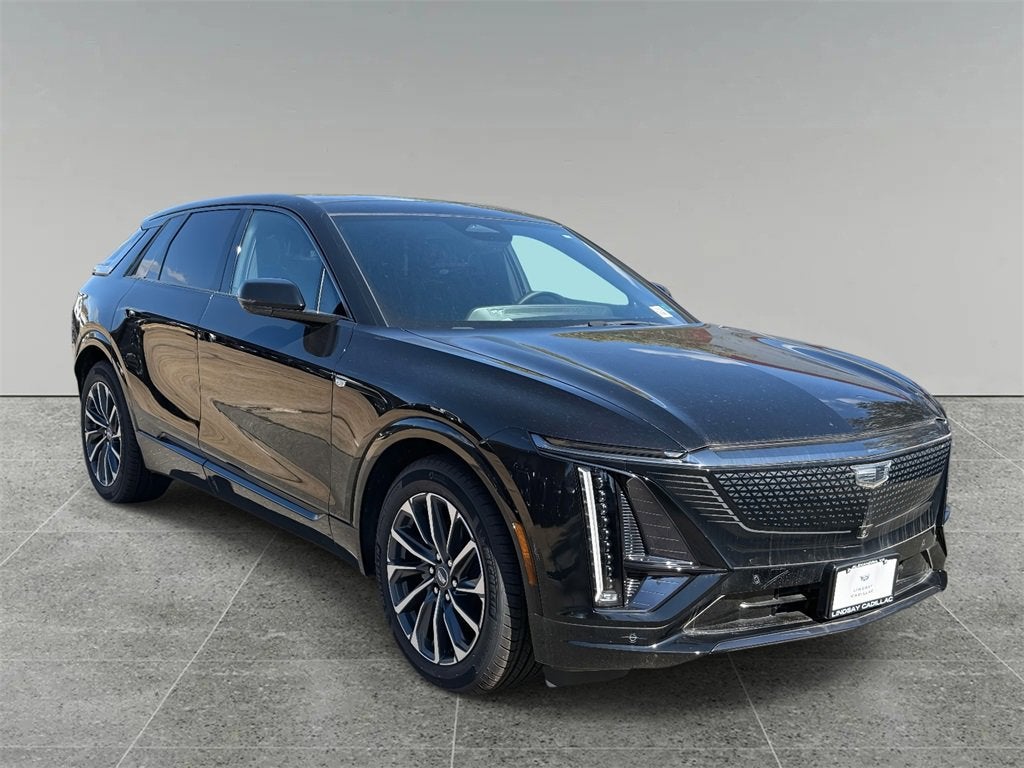 2024 Cadillac LYRIQ Sport 2