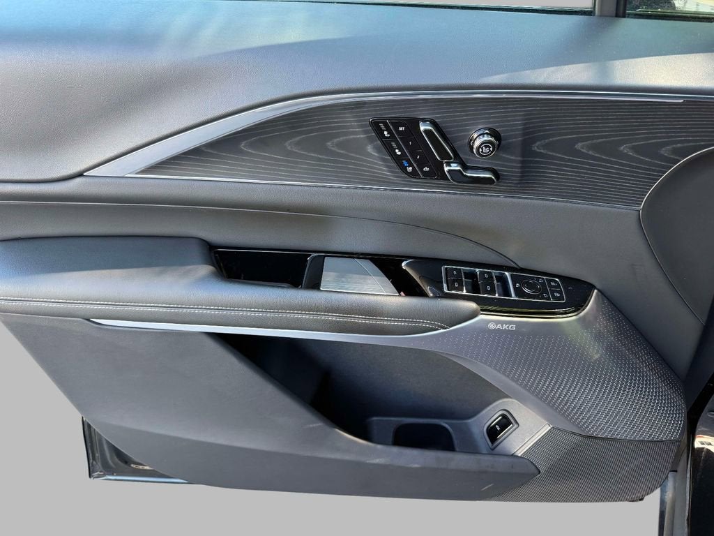 2024 Cadillac LYRIQ Sport 2