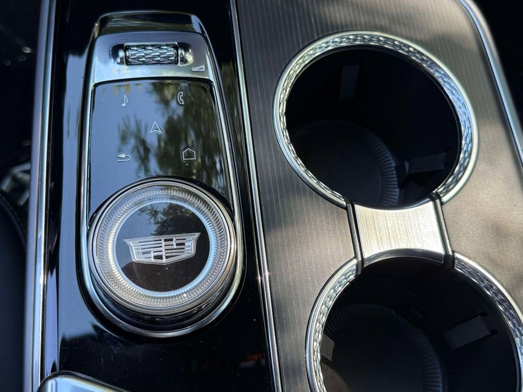 2024 Cadillac LYRIQ Sport 2