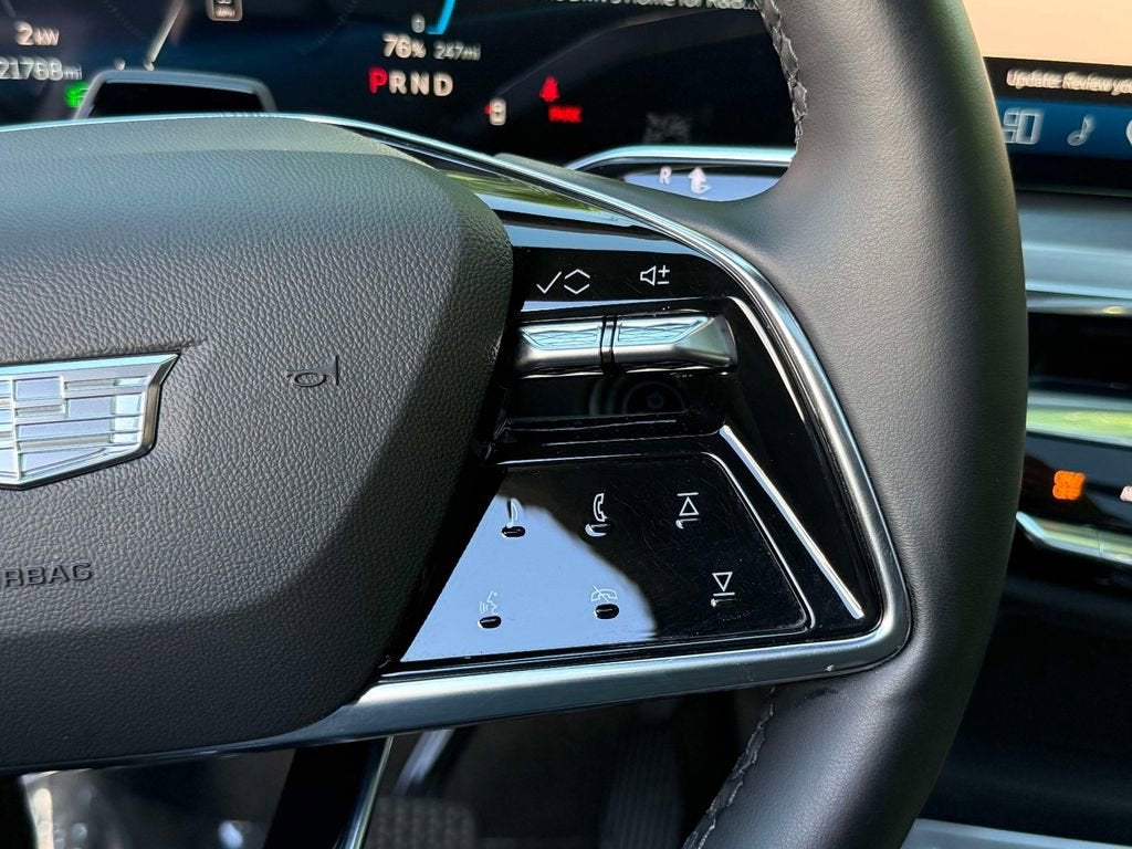 2024 Cadillac LYRIQ Sport 2