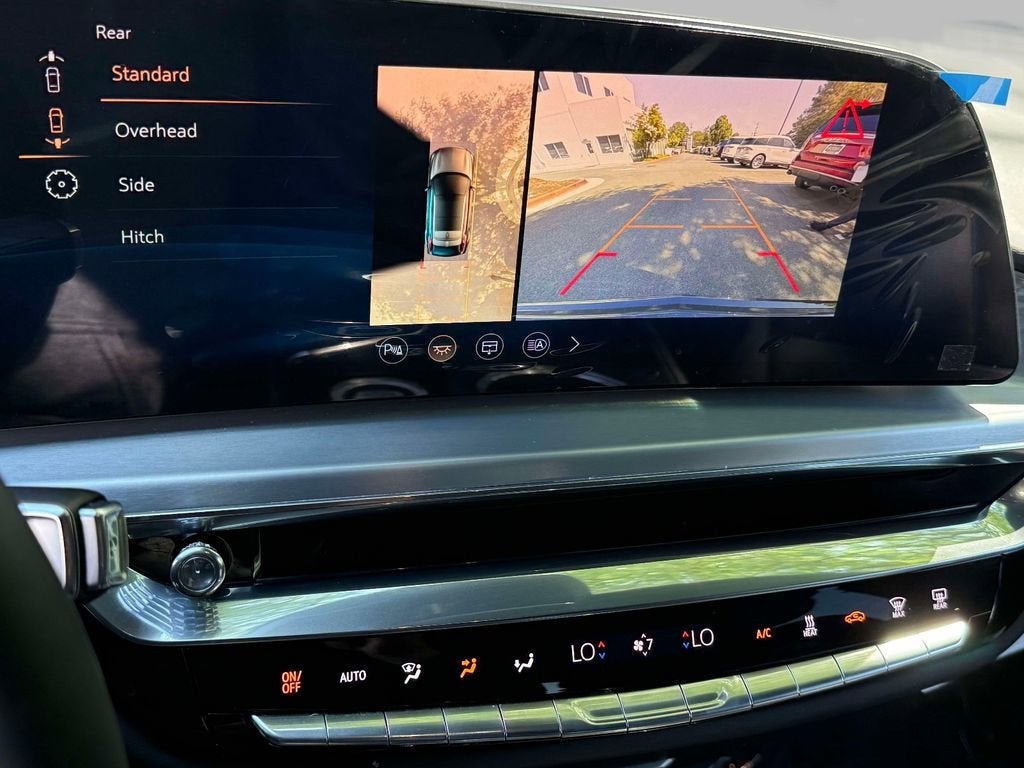 2024 Cadillac LYRIQ Sport 2