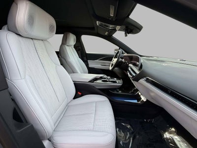 2024 Cadillac LYRIQ Sport 2