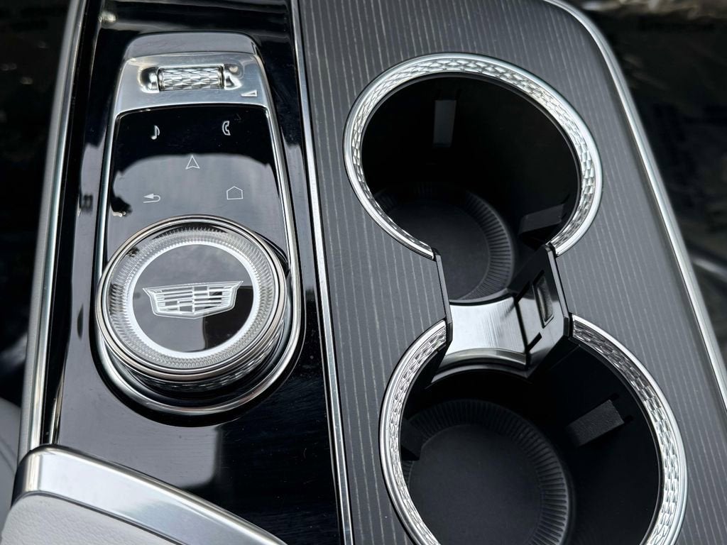 2024 Cadillac LYRIQ Sport 2