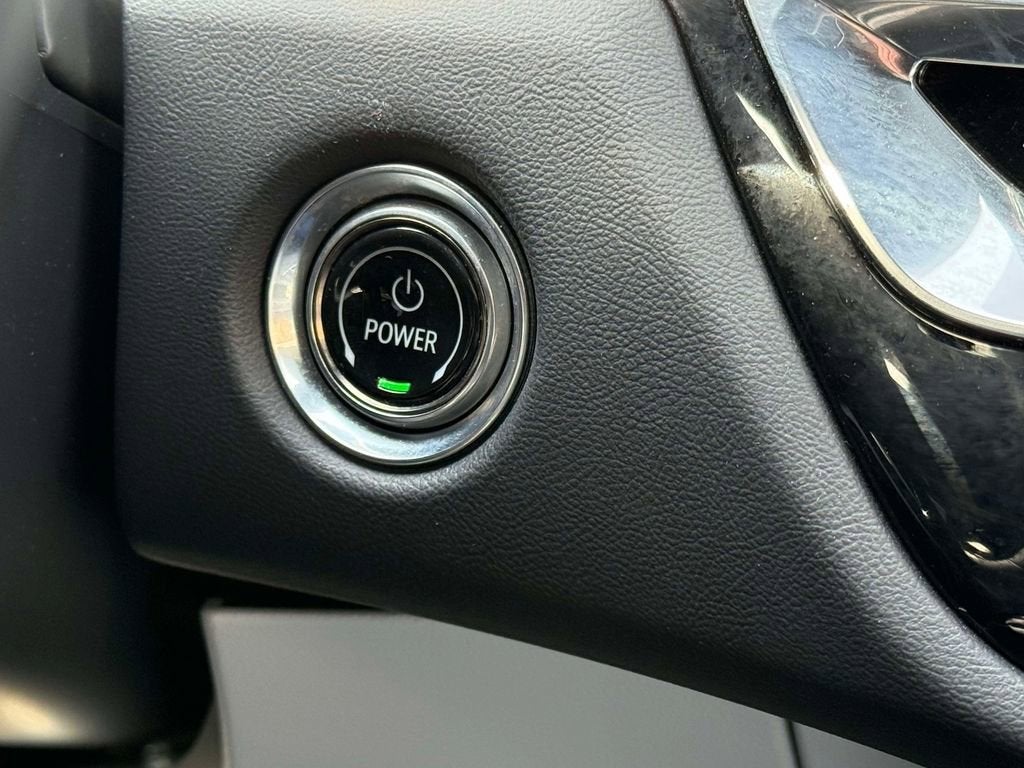 2024 Cadillac LYRIQ Sport 2