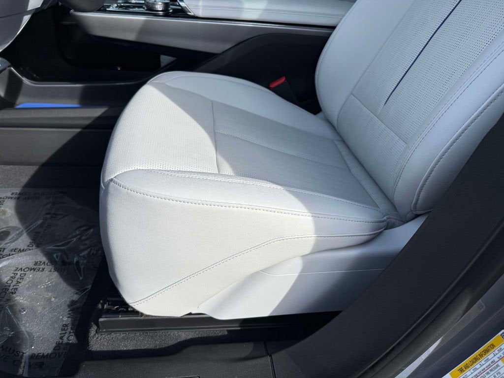 2024 Cadillac LYRIQ Sport 2