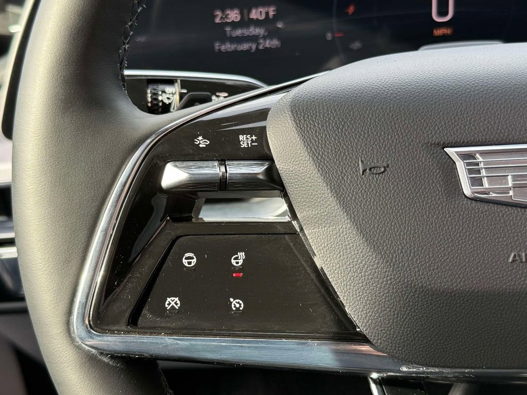 2024 Cadillac LYRIQ Sport 2