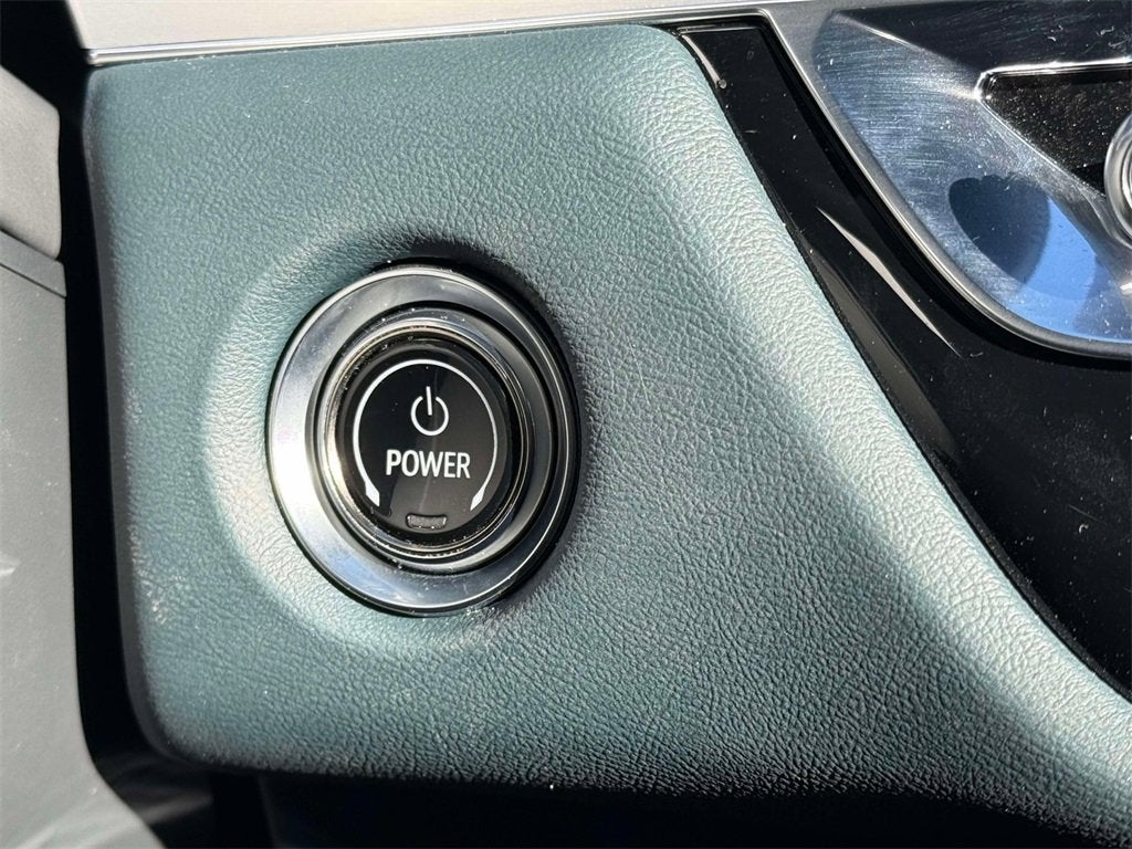 2024 Cadillac LYRIQ Sport 3