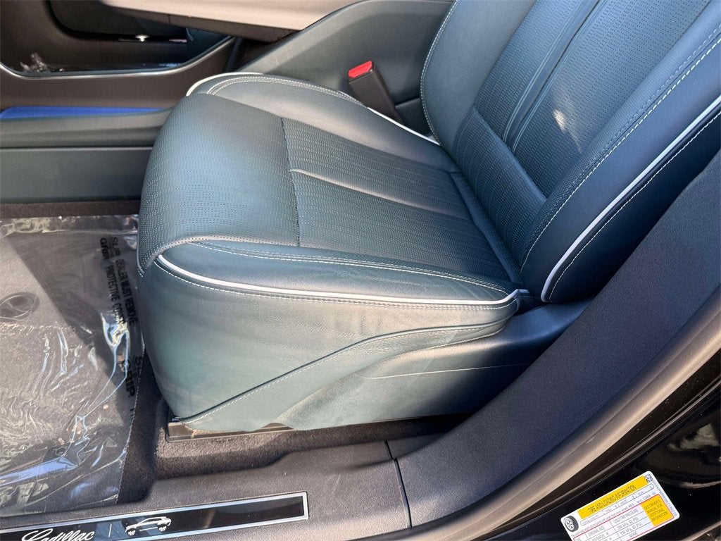 2024 Cadillac LYRIQ Sport 3