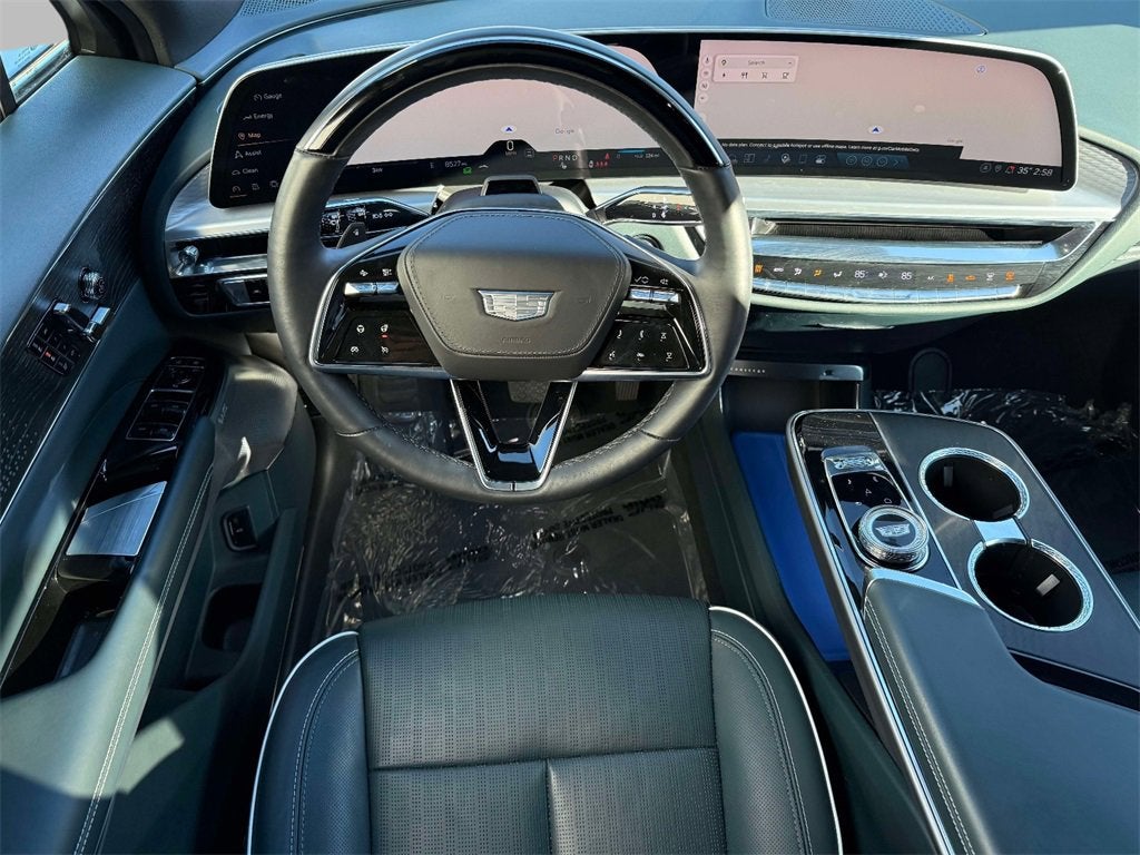 2024 Cadillac LYRIQ Sport 3