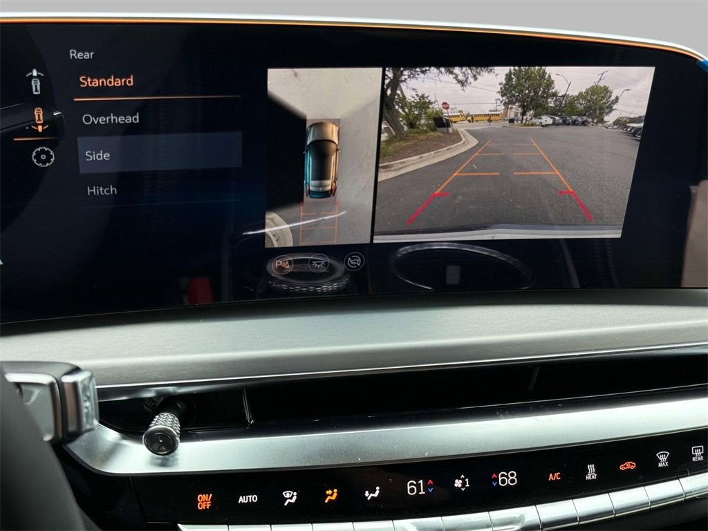 2025 Cadillac LYRIQ Sport 2