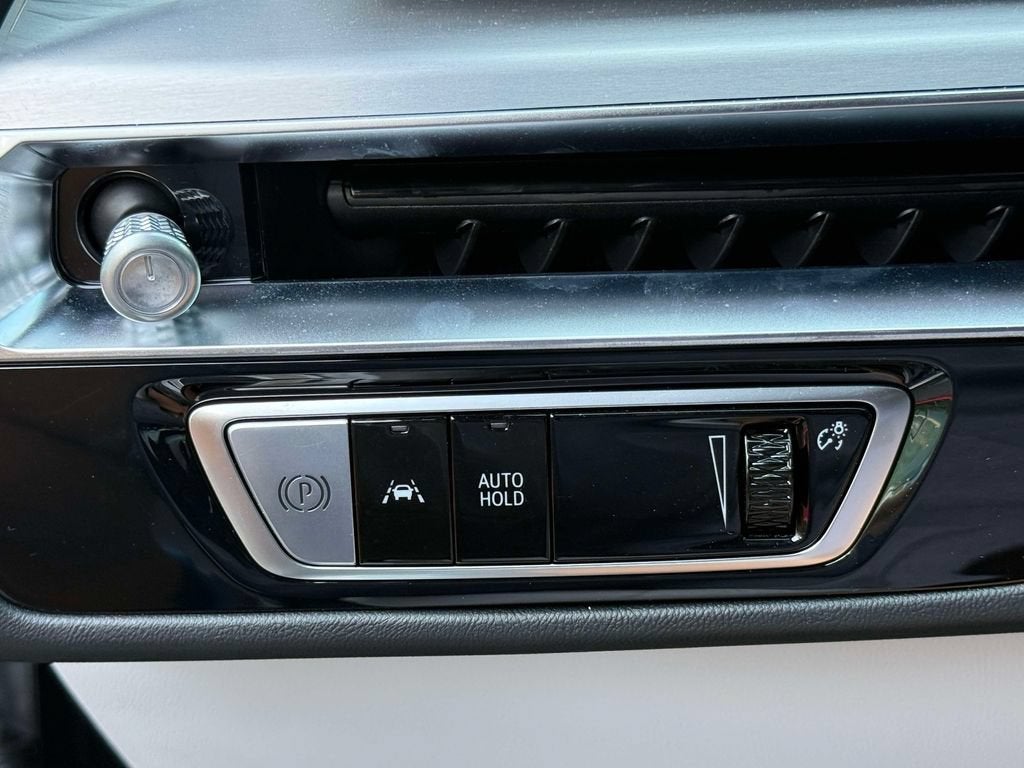 2026 Cadillac LYRIQ Premium Sport