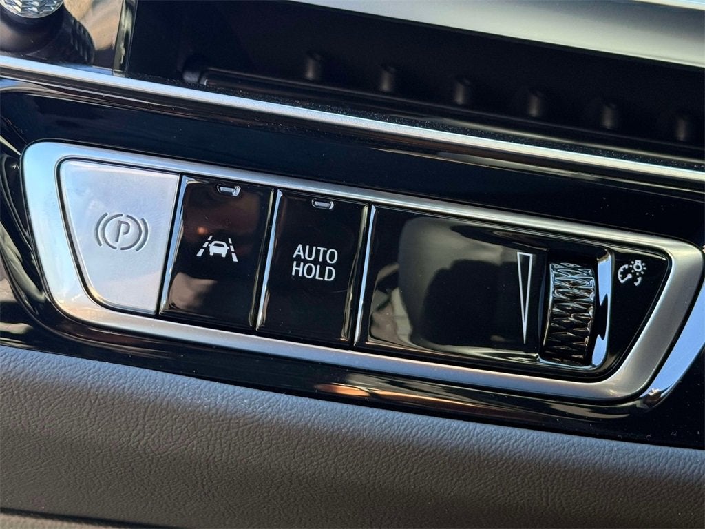 2025 Cadillac LYRIQ Sport 2