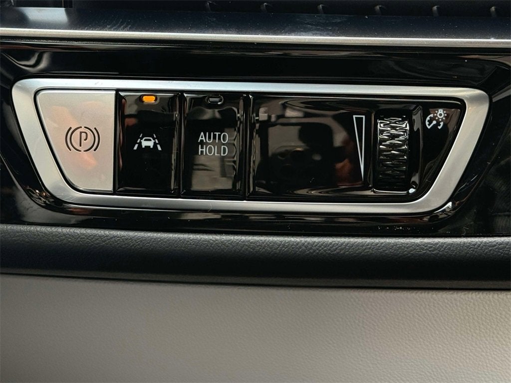 2026 Cadillac LYRIQ Premium Sport