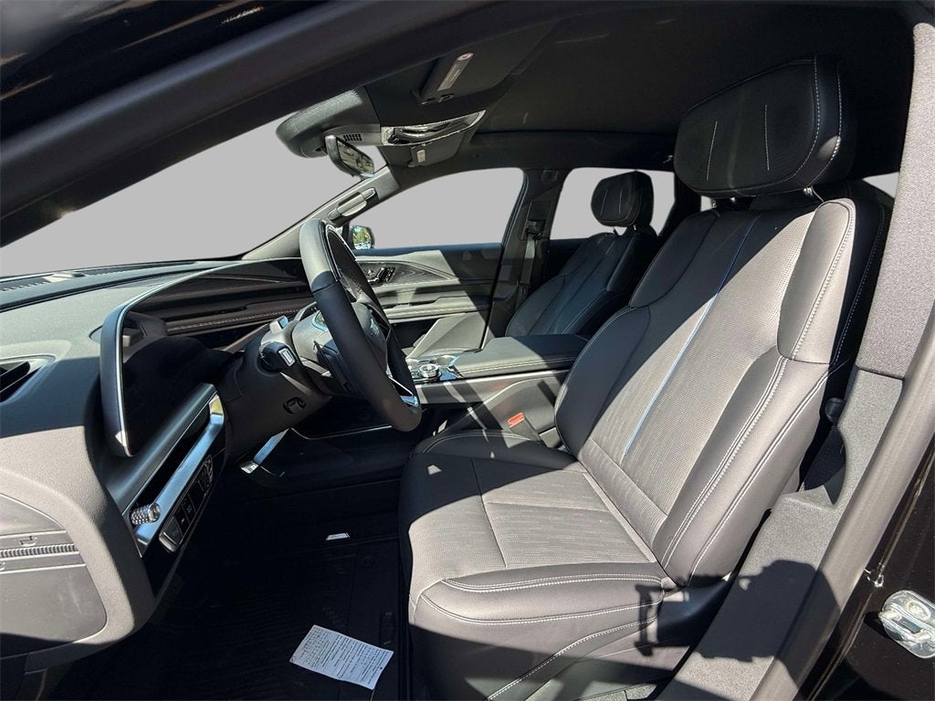 2025 Cadillac LYRIQ Sport 2