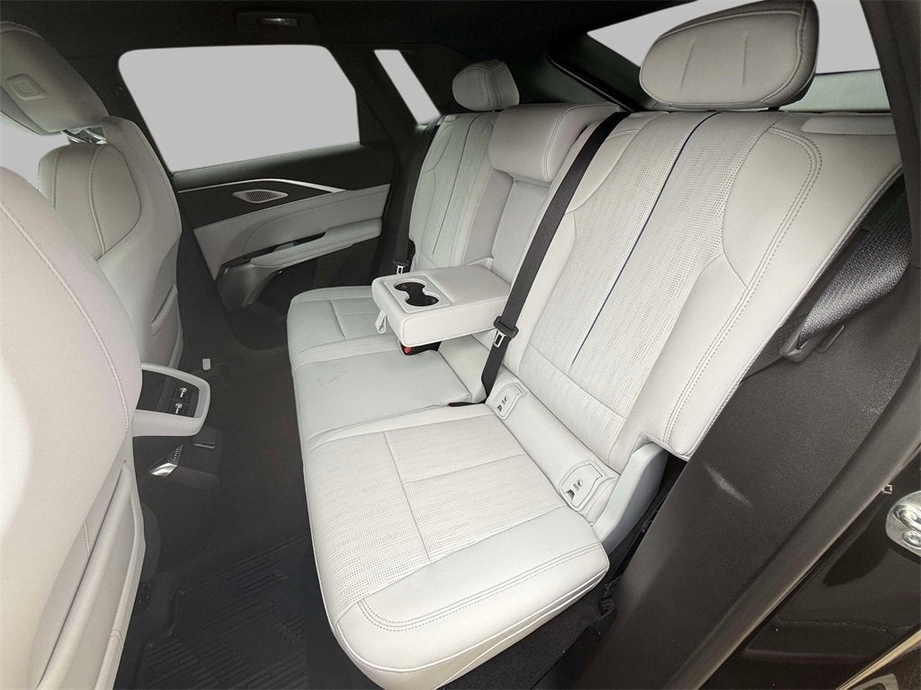 2025 Cadillac LYRIQ Sport 2