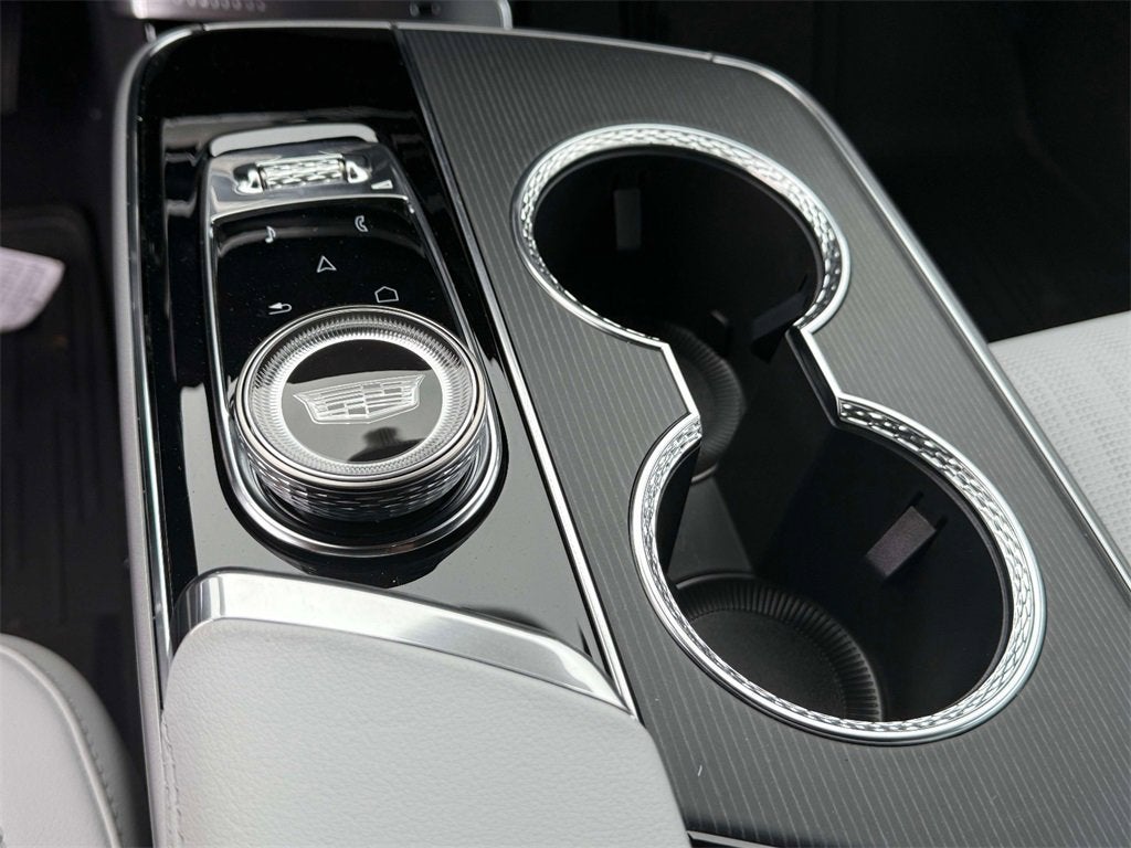 2025 Cadillac LYRIQ Sport 2