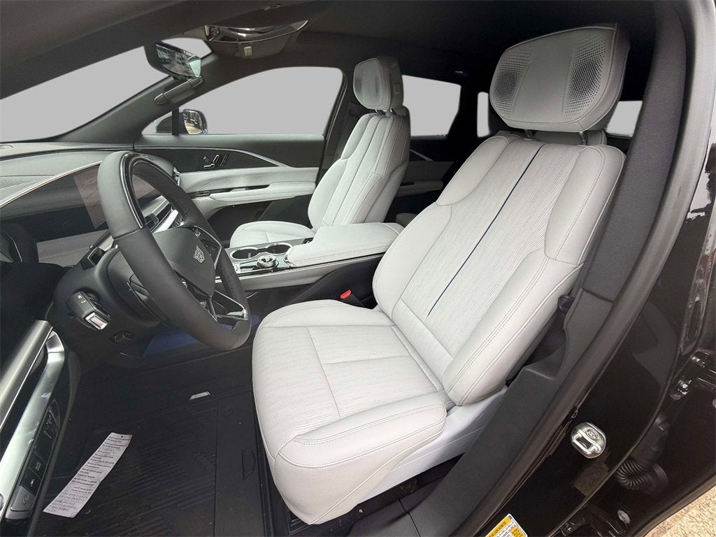 2025 Cadillac LYRIQ Sport 2