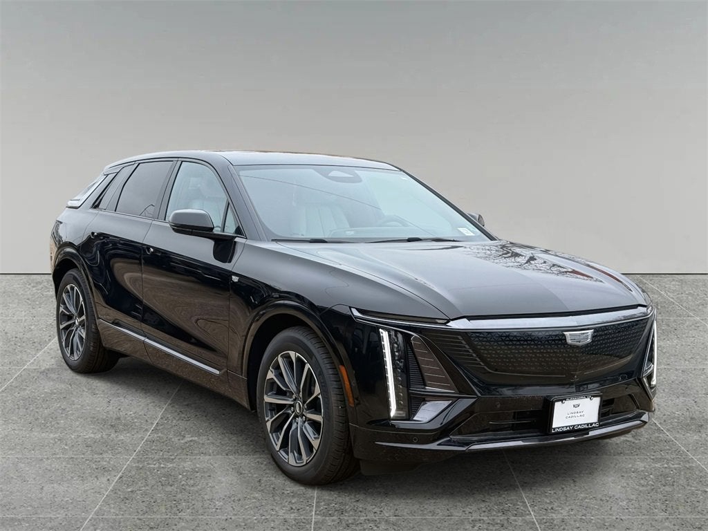 2025 Cadillac LYRIQ Sport 2