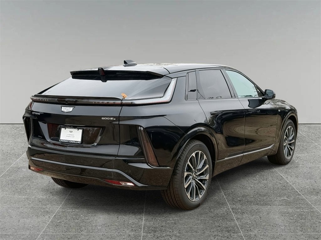 2025 Cadillac LYRIQ Sport 2