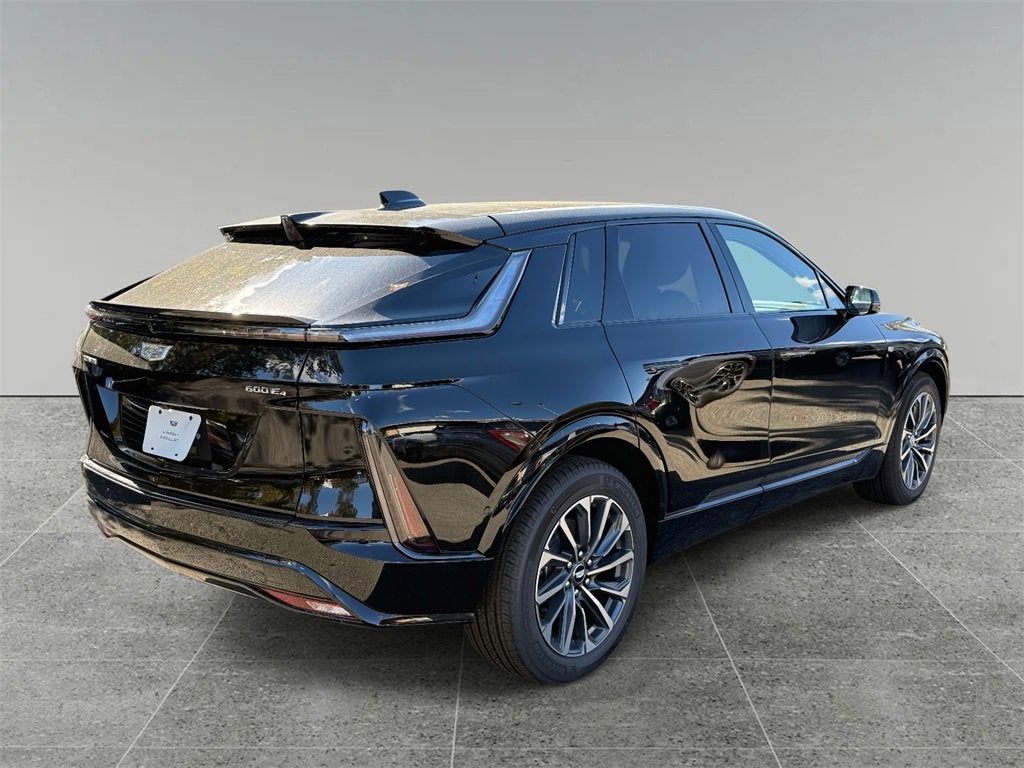 2025 Cadillac LYRIQ Sport 2