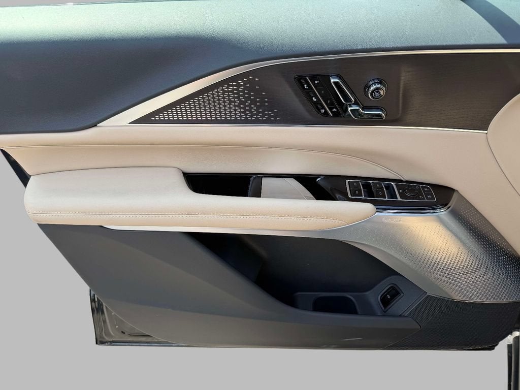 2026 Cadillac LYRIQ Signature Sport