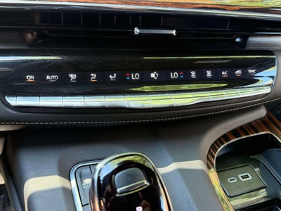 2024 Cadillac Escalade Luxury