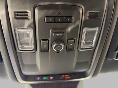2024 Cadillac Escalade Luxury