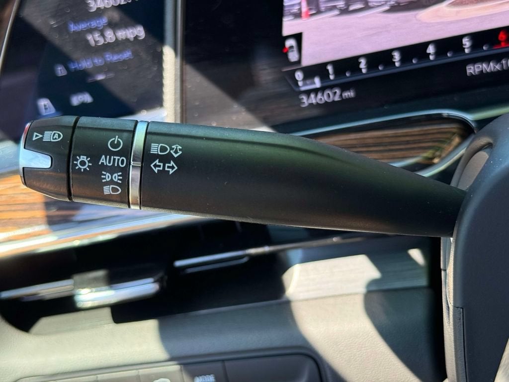 2024 Cadillac Escalade Luxury