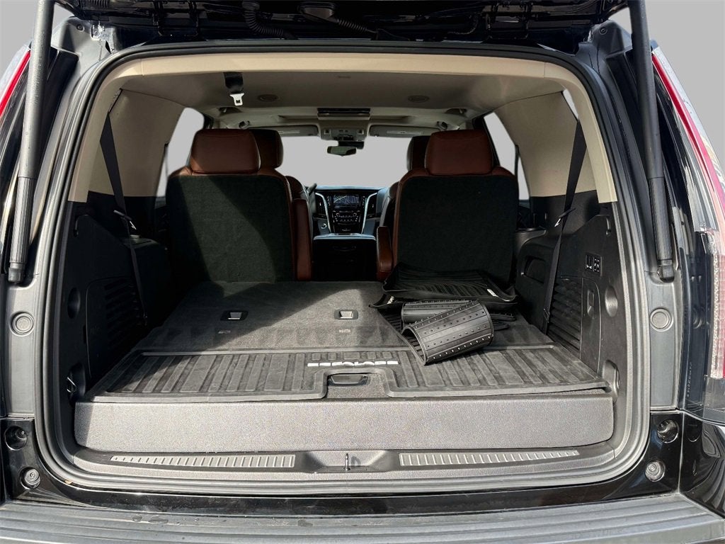 2019 Cadillac Escalade Luxury