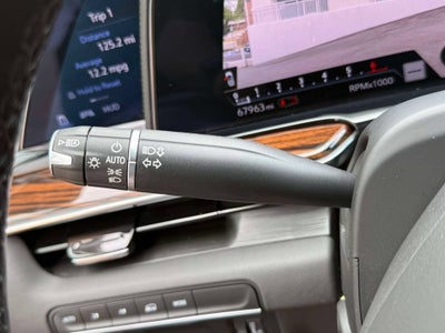 2022 Cadillac Escalade Premium Luxury