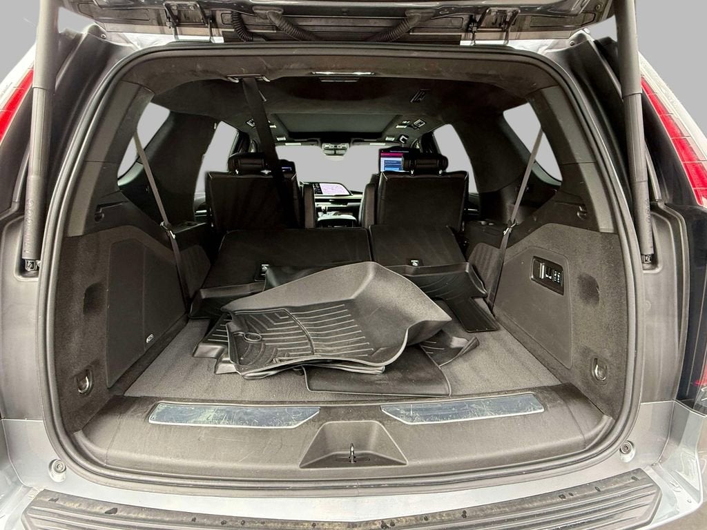 2022 Cadillac Escalade Sport Platinum
