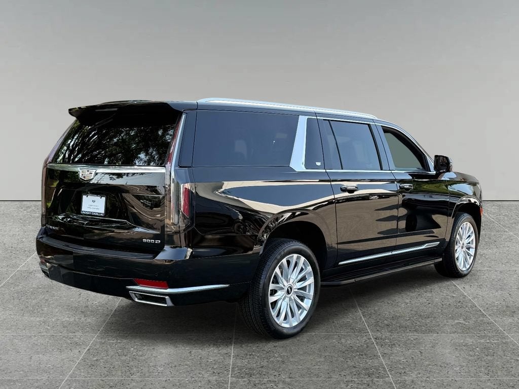 2023 Cadillac Escalade ESV Luxury