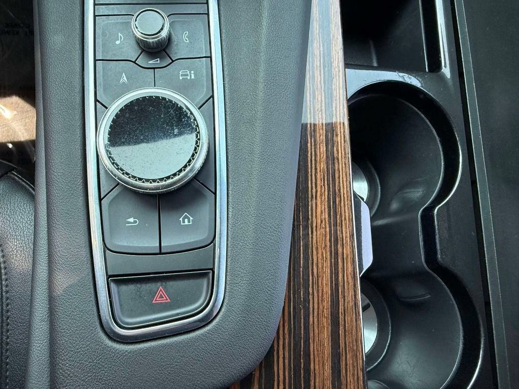 2023 Cadillac Escalade ESV Luxury