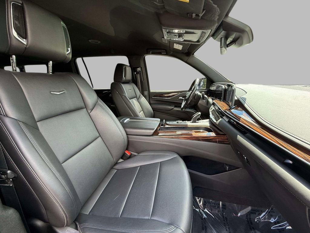 2024 Cadillac Escalade ESV Luxury