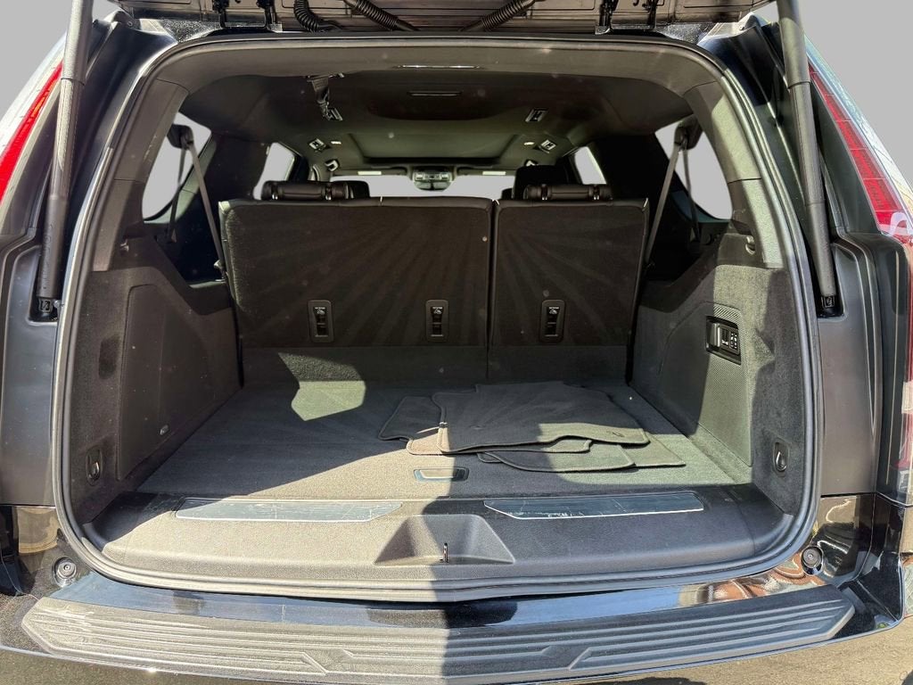 2023 Cadillac Escalade ESV Premium Luxury