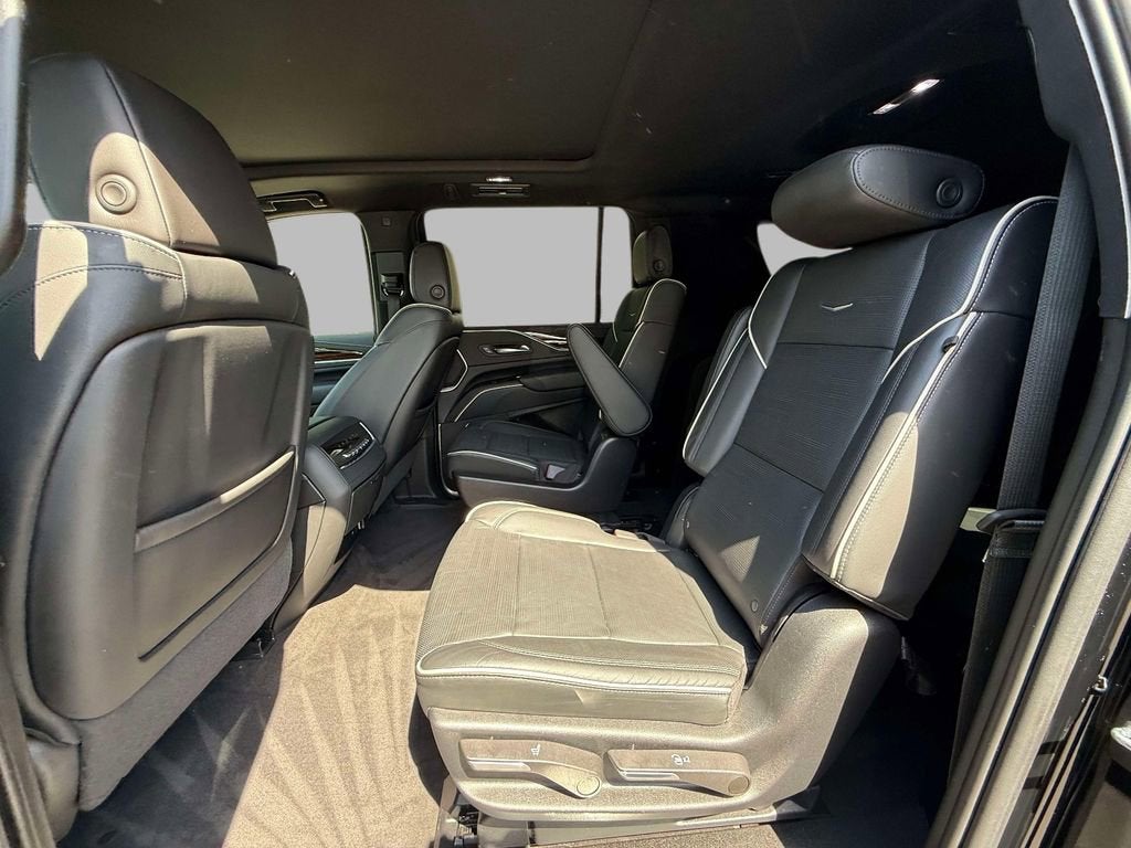 2023 Cadillac Escalade ESV Premium Luxury