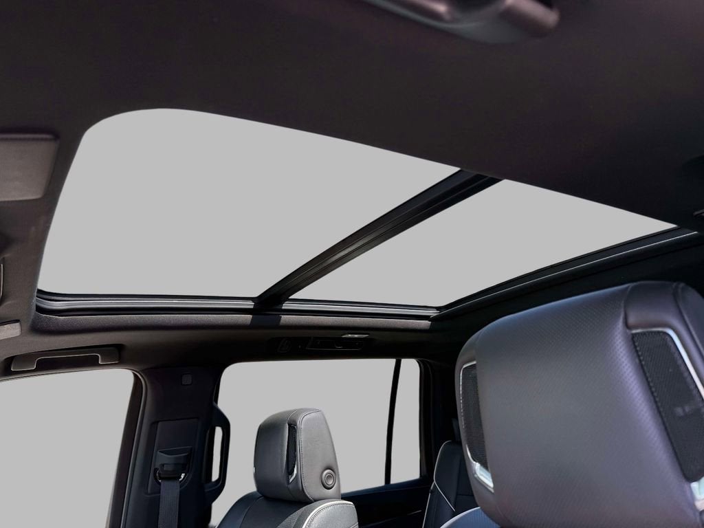 2023 Cadillac Escalade ESV Premium Luxury