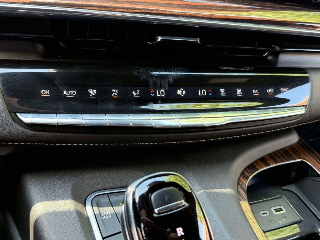 2023 Cadillac Escalade ESV Premium Luxury